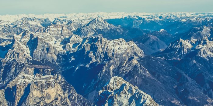 736x1308 31 Wallpapers To Perfectly Match Your New Black iPhone 7 | Preppy Wallpapers