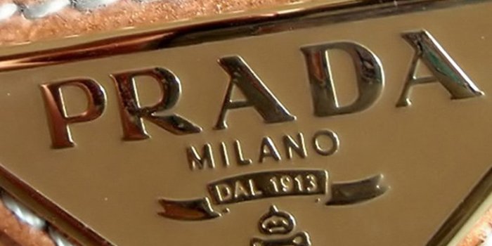 768x1280 Prada Milano Dal 1913 Xperia Z2 Wallpapers Desktop Background