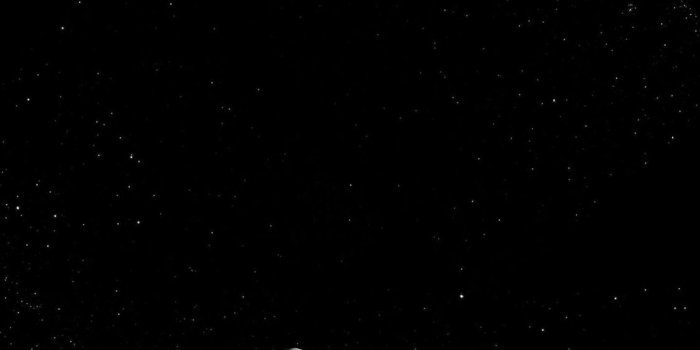 1124x2312 True black OLED wallpapers | Black wallpaper iphone, Black wallpaper, Dark  phone wallpapers
