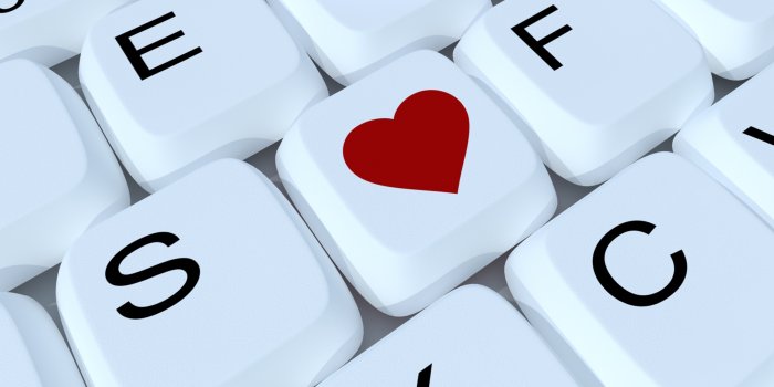 2560x1600 Wallpaper Love, Keyboard, Heart, Letter - F Love S Wallpaper Hd - 1920x1080  Wallpaper - teahub.io