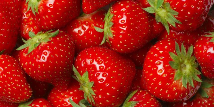 2880x1800 Strawberry Wallpapers