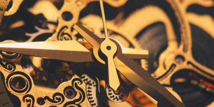 1024x1024 Gold Watch Wallpapers