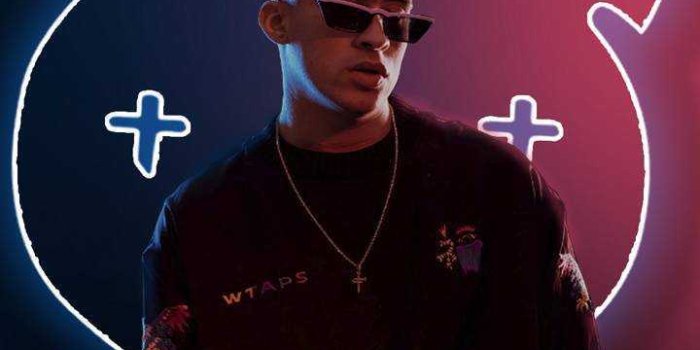 720x1280 Bad Bunny Wallpaper | WhatsPaper