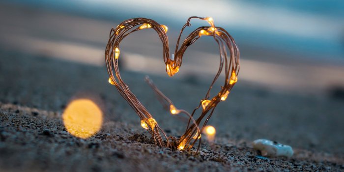 2688x2688 Wallpaper Weekends: St. Valentine's Day iPhone Wallpapers