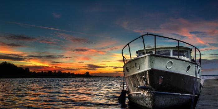 2880x1800 Boat Wallpaper HD Cool | Boat, Hdr photography, Lake camping