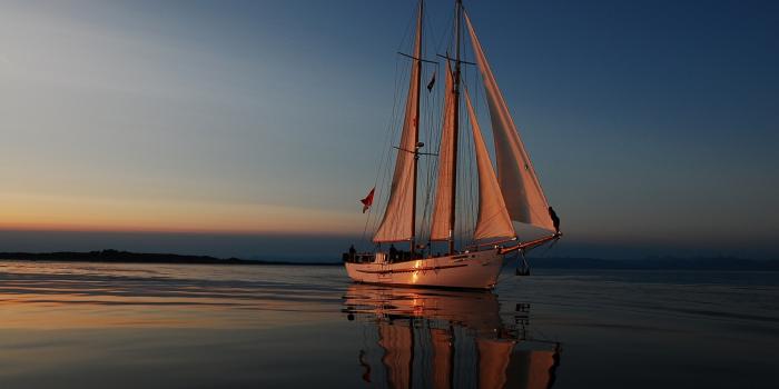 2400x1350 Boat Ultra HD Desktop Background Wallpaper for 4K UHD TV : Tablet :  Smartphone