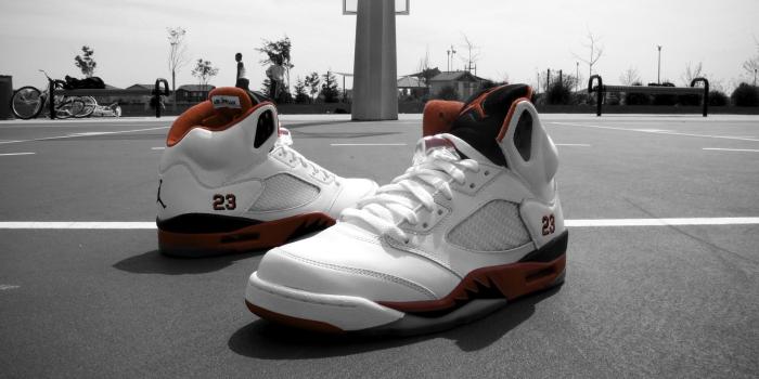 1920x1080 jordan sneaker wallpaper,shoe,footwear,white,outdoor shoe,athletic shoe  (#858311) - WallpaperUse