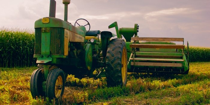 1000x1504 500+ Tractor Pictures | Download Free Images & Stock Photos on Unsplash