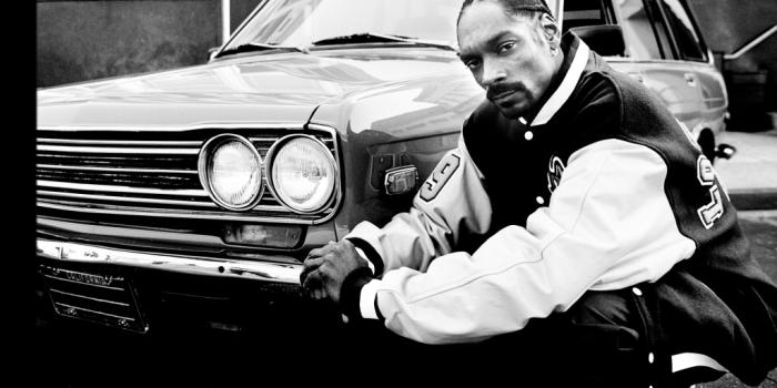 1024x1024 Snoop Dogg Wants You to Craft Out 'Ego Trippin' Wallpapers