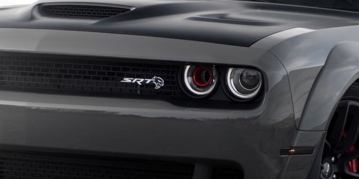 1080x2160 Dodge Challenger Hellcat Wallpaper 4k (#3172668) - HD Wallpaper &  Backgrounds Download