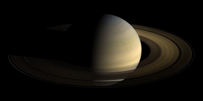 2560x1600 10 HD Saturn Planet Wallpapers