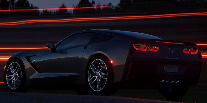 2000x1333 Chevrolet Corvette Stingray Wallpapers