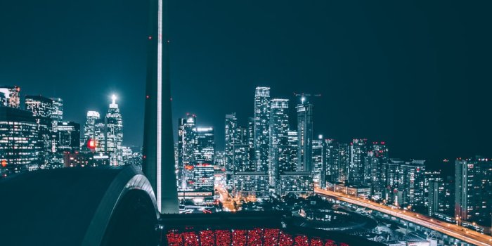 1000x1250 CN Tower at nighttime photo – Free Toronto Image on Unsplash