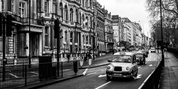 1520x2280 Black and White Wallpaper 1 (58 of 39) |