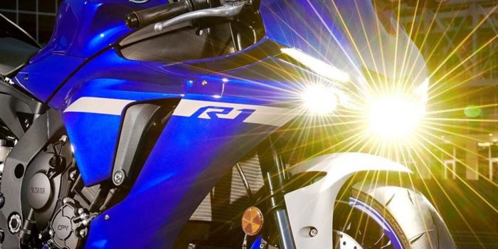 950x1689 Yamaha YZF R1 2020 4K Ultra HD Mobile Wallpaper | Yamaha yzf r1, Yamaha  yzf, Yamaha