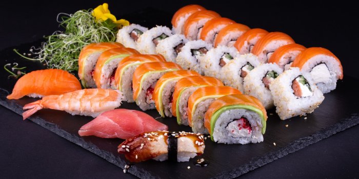 2208x1472 Sushi Wallpaper | 2208x1472