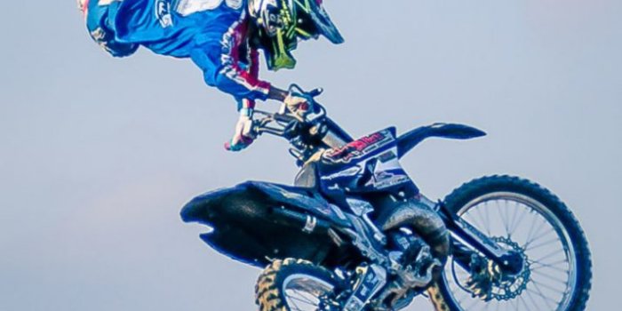 715x1272 Dirt Bike Wallpaper - Wallpaper Sun