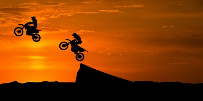 2560x1707 Dirt Bikes Wallpaper, Stunts, Silhouette, Sunset, 4K, Off-roading, Motocross  • Wallpaper For You
