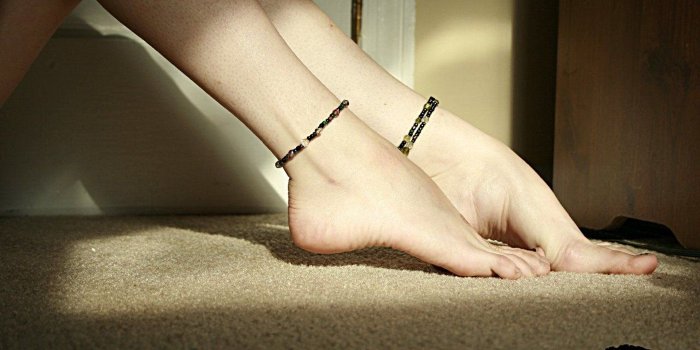 1920x1200 Girl Feet Wallpapers