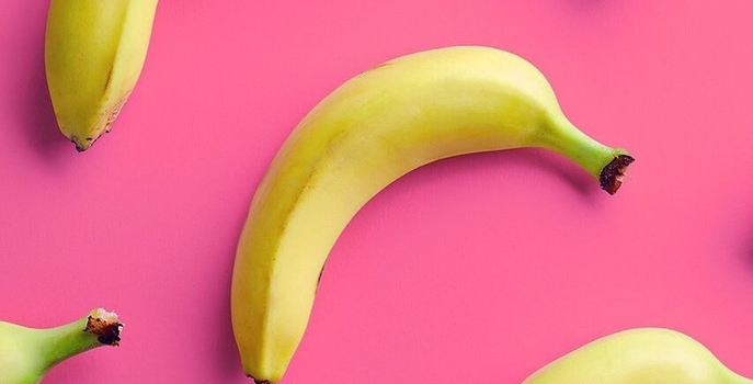 687x1280 Image discovered by Mela. Find images and videos about pink, wallpaper and  background on We Heart It - t… | Banana wallpaper, Fruit wallpaper,  Wallpaper iphone cute