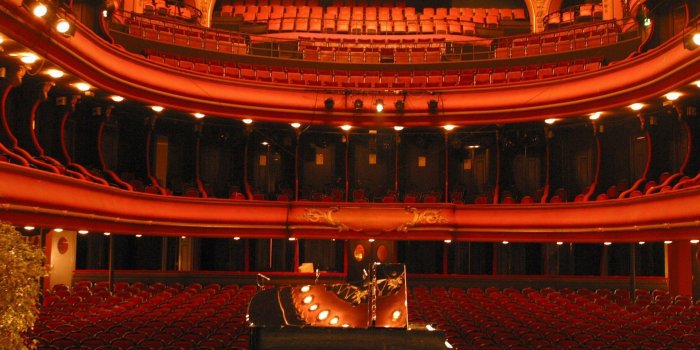 1920x1279 Theater Wallpapers Group (78+)