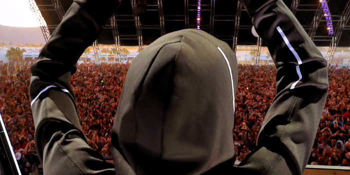 2290x4049 Alan Walker Live Wallpaper ID:4723