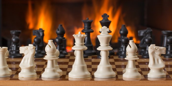 3840x2160 Playing Chess Ultra HD Desktop Background Wallpaper for 4K UHD TV :  Widescreen & UltraWide Desktop & Laptop : Multi Display, Dual Monitor :  Tablet : Smartphone