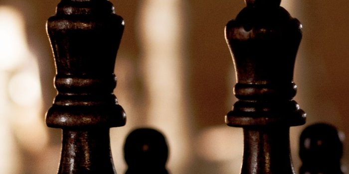 938x1668 Download wallpaper 938x1668 chess, board, pieces, king, queen, game iphone  8/7/6s/6 for parallax hd background