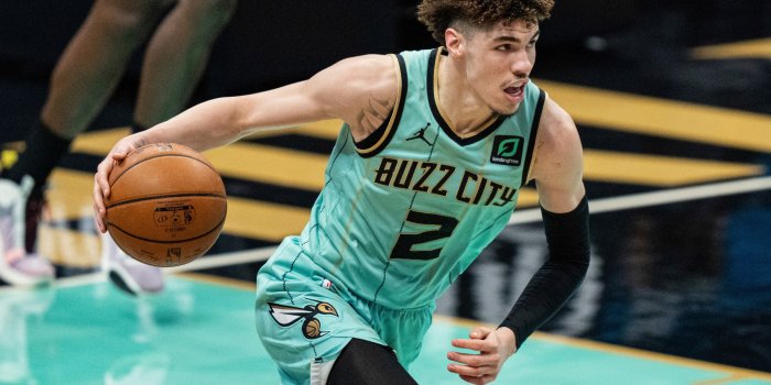 2560x1440 Hornets' LaMelo Ball selected NBA Rookie of the Year – Texomashomepage.com