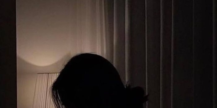 736x1308 Pin on sad girl wallpaper2