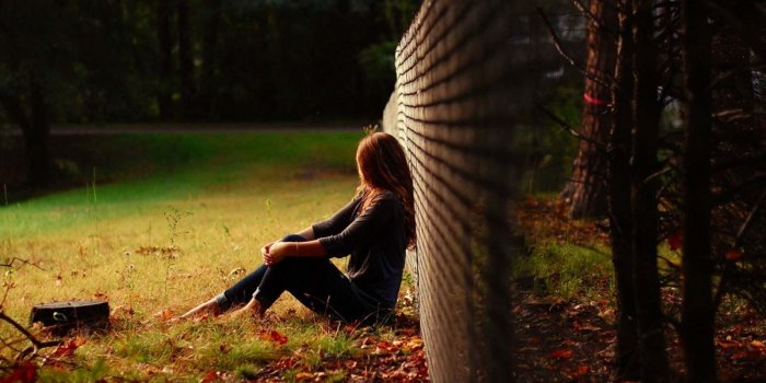 1600x1200 Sad Girl HD Wallpapers - Top Free Sad Girl HD Backgrounds - WallpaperAccess