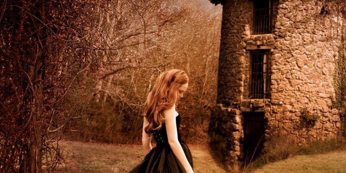 1920x1200 Sad Girl Background Wallpaper 31196 - Baltana