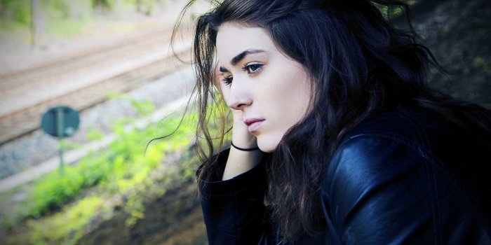 1920x1280 Sad Girl Wallpapers Hd Resolution Data Src Gorgerous - Sad Girl Face -  1920x1280 Wallpaper - teahub.io