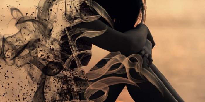 1440x2560 Sad Womens Wallpapers