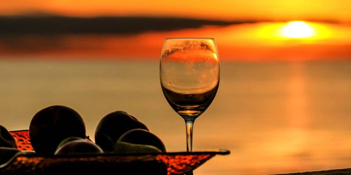 1440x1280 Wine Summer Wallpapers
