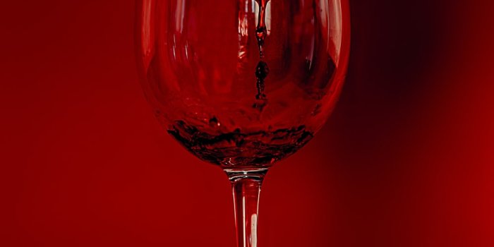 1000x1500 Wine Red Pictures | Download Free Images on Unsplash