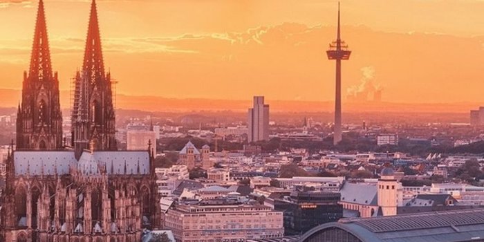 750x1334 60 Most Downloaded Architecture iPhone Wallpapers | Germany photography,  Travel wallpaper, City aesthetic