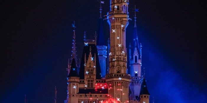 1100x2000 Free Disney iPhone Wallpapers - Disney Tourist Blog