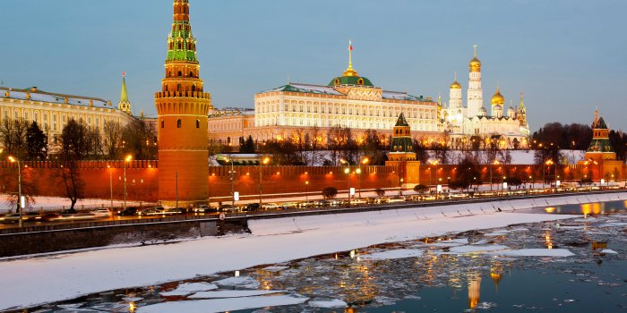 6454x4746 Moscow Kremlin wallpaper. Watch cityscapes tablet. Moscow, Russia.