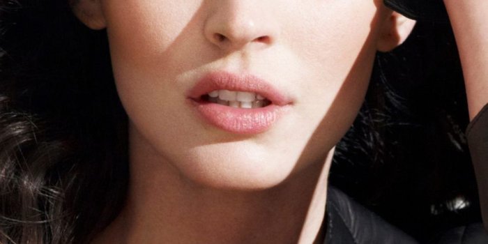 950x1689 Megan Fox Photoshoot 2019 4K Ultra HD Mobile Wallpaper