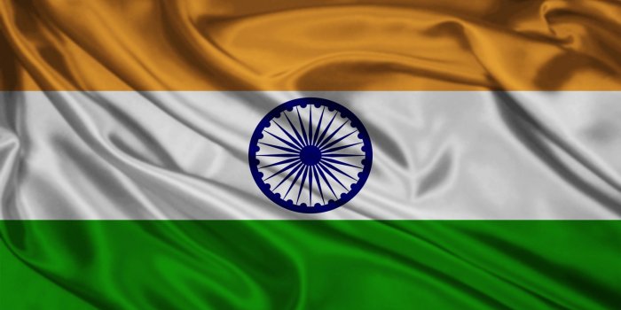 1600x1000 indian flag wallpaper,green,flag,line,operating system,colorfulness  (#14351) - WallpaperUse