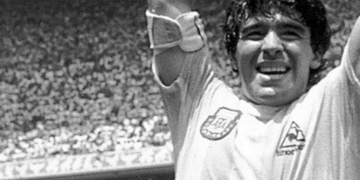 1125x2436 Maradona Wallpaper - Wallpaper Sun