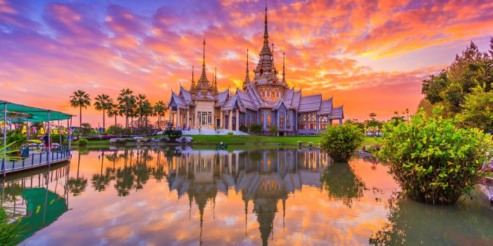 3840x2400 Wat None Kum In Nakhon Ratchasima Province Thailand Thai Castle At Sunset  4k Wallpapers Hd Images For Desktop And Mobile 3840x2400 : Wallpapers13.com