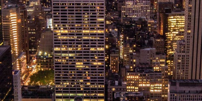 1125x2436 Belen on wallpapers in 2022 | Iphone wallpaper nyc, New york  wallpaper, Nyc wallpaper