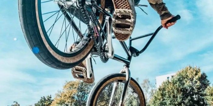 720x1520 farhan taj on Apple wallpaper | Bmx, Bicycle fashion, Bmx street