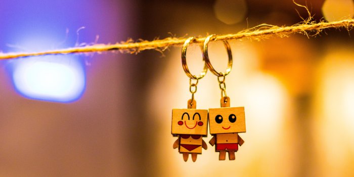 3840x2160 Box Man Couple Key Chain Ultra HD Desktop Background Wallpaper for 4K UHD  TV : Widescreen & UltraWide Desktop & Laptop : Tablet : Smartphone