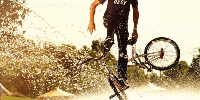 1024x1024 BMX Stunts iPad Wallpapers Free Download