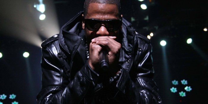 1920x1280 Download 90s Rapper Jay-z With Microphone Wallpaper | Wallpapers.com