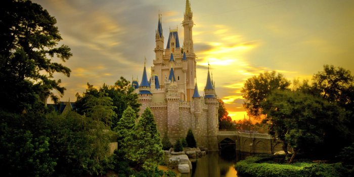 2560x1440 Free Download Disney Castle Backgrounds - PixelsTalk.Net