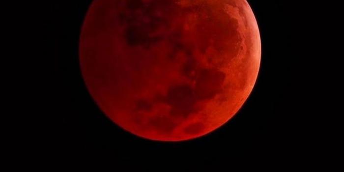 1080x1920 Red Moon iPhone Wallpapers - Top Free Red Moon iPhone Backgrounds -  WallpaperAccess